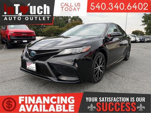 2022 Toyota Camry SE
