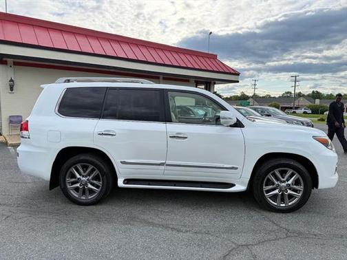 2013 Lexus LX 570 Base