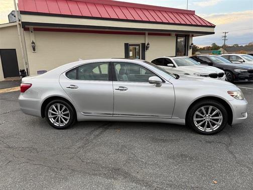 2011 Lexus LS 460 Base
