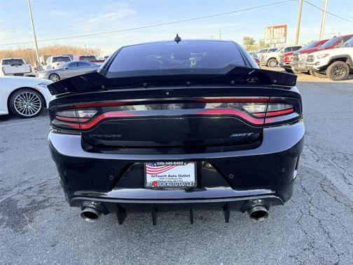 Pitch Black Clearcoat 2017 Dodge Charger R/T Scat Pack