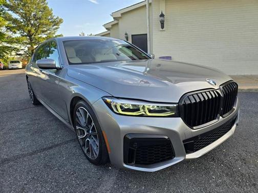 2020 BMW 740 740i w/M SPORT & EXECUTIVE PACKAGE