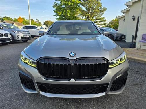 2020 BMW 740 740i w/M SPORT & EXECUTIVE PACKAGE
