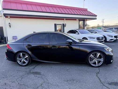 2018 Lexus IS 300 Base