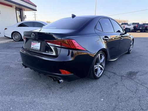 2018 Lexus IS 300 Base
