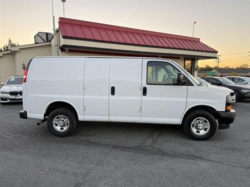 2020 Chevrolet Express 2500 RWD 2500 Regular Wheelbase WT