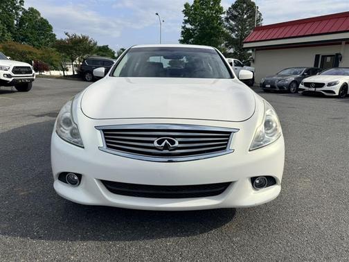Moonlight White 2013 INFINITI G37x Base