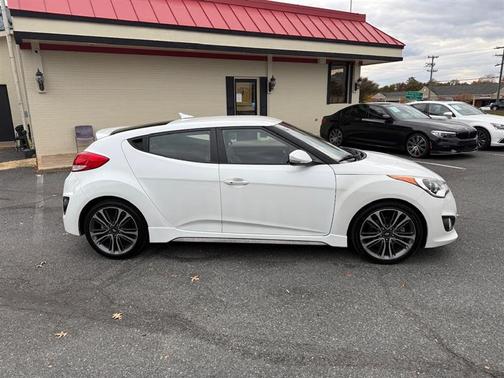 2016 Hyundai Veloster Turbo
