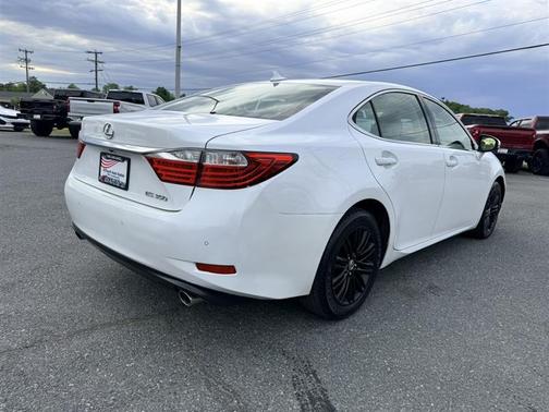 Starfire Pearl 2013 Lexus ES 350 Base