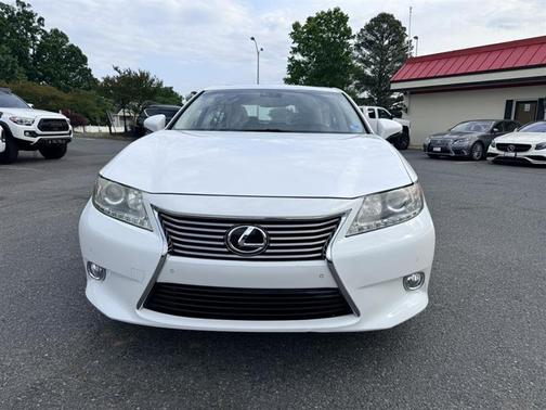 Starfire Pearl 2013 Lexus ES 350 Base