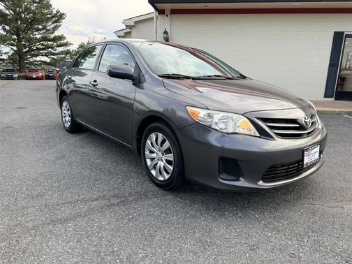 Magnetic Gray Metallic 2013 Toyota Corolla LE