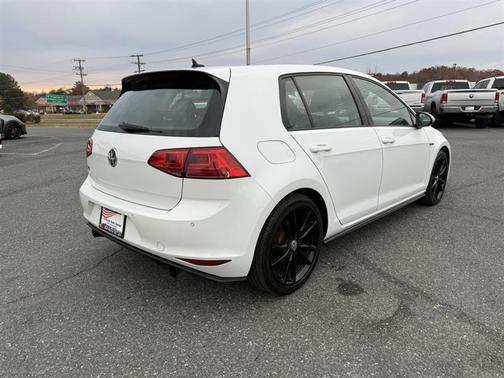 2015 Volkswagen Golf GTI 2.0T Autobahn 4-Door