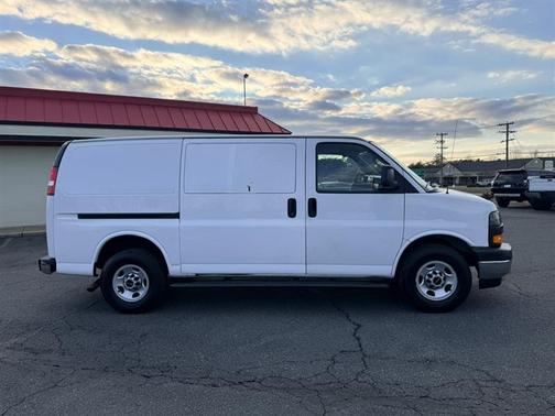2019 GMC Savana 2500 Work Van