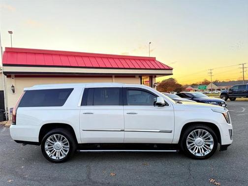 2018 Cadillac Escalade ESV Platinum