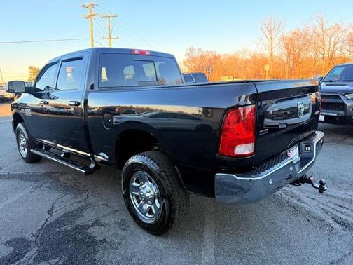 2017 RAM 2500 SLT Crew Cab 4x4 6'4' Box