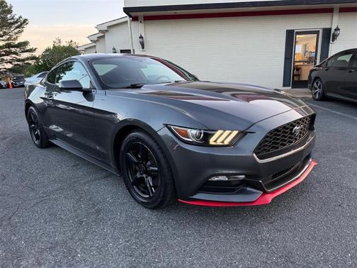 2017 Ford Mustang V6