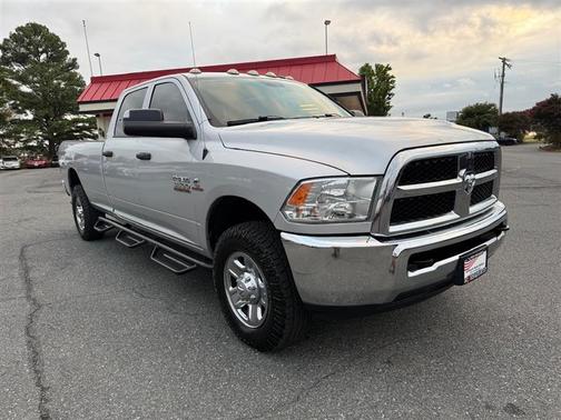 2018 RAM 3500 Tradesman Crew Cab 4x4 8' Box