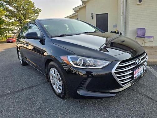 2018 Hyundai ELANTRA SE