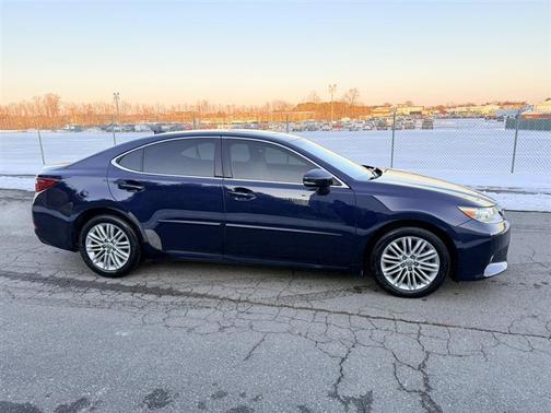 2015 Lexus ES 350 Base