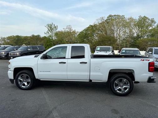 2018 Chevrolet Silverado 1500 Custom