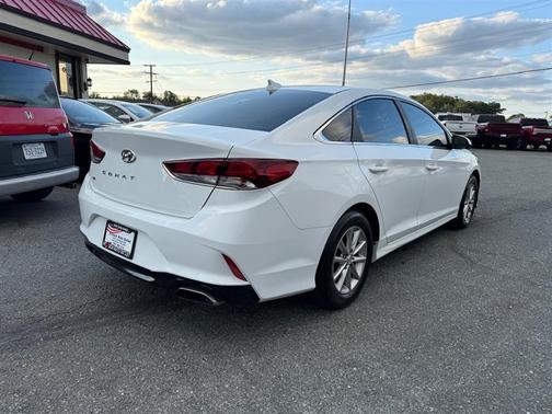 2018 Hyundai SONATA SE