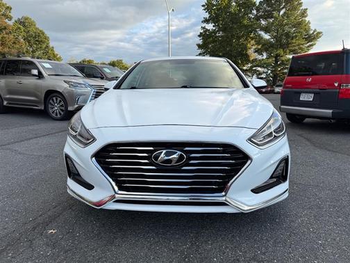 2018 Hyundai SONATA SE