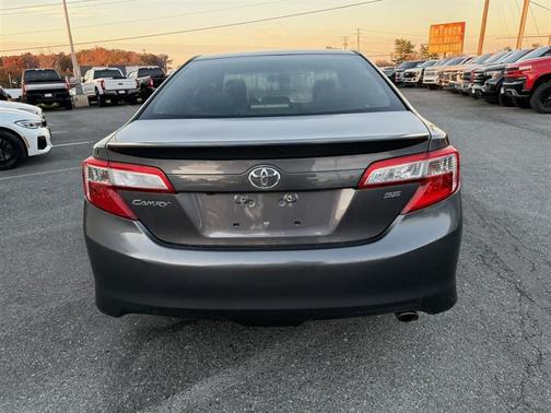 2014 Toyota Camry SE