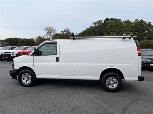 2020 Chevrolet Express 2500 RWD 2500 Regular Wheelbase WT