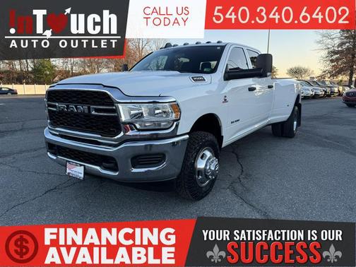 2022 RAM 3500 Tradesman Crew Cab 4x4 8' Box