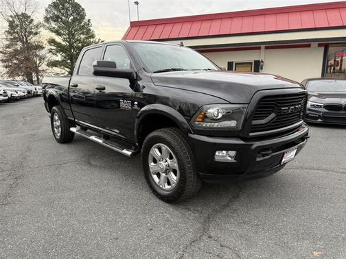 2018 RAM 2500 Laramie Crew Cab 4x4 6'4' Box
