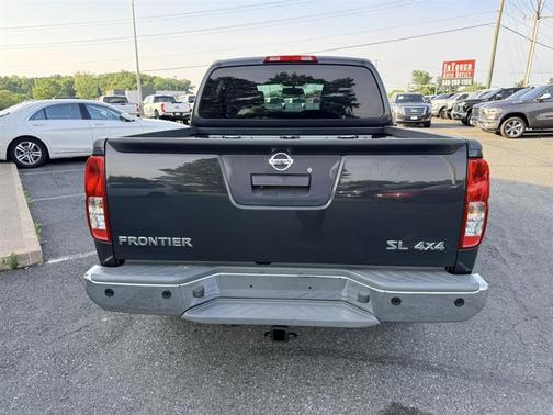 Gray 2013 Nissan Frontier SL