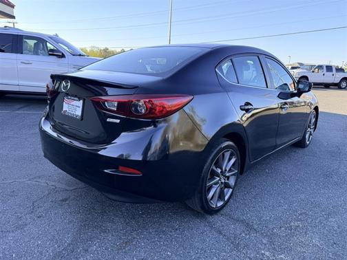 Jet Black Mica 2018 Mazda Mazda3 Touring