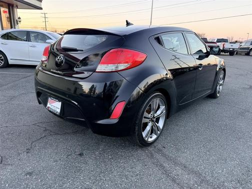 2013 Hyundai Veloster Base