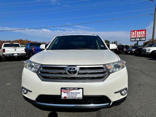 2011 Toyota Highlander SE