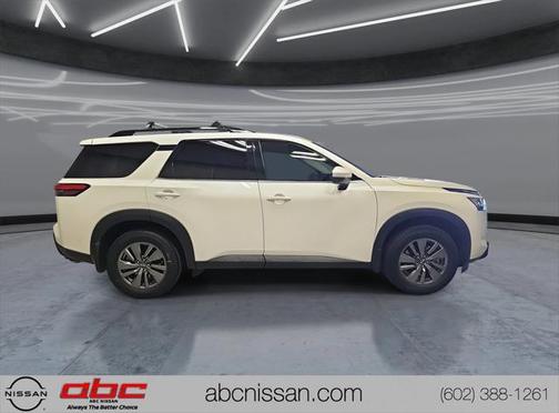 2022 Nissan Pathfinder SV 2WD