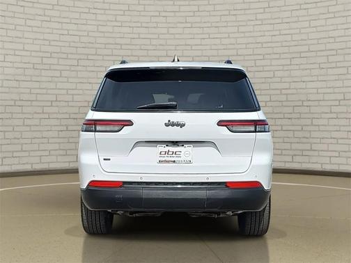 2022 Jeep Grand Cherokee L Altitude