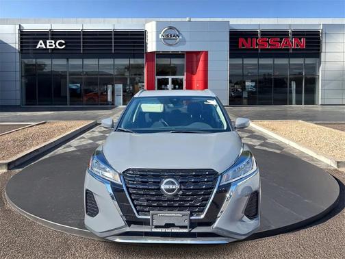 2024 Nissan Kicks SV