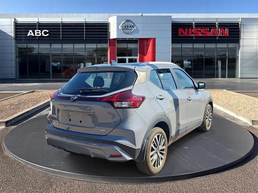 2024 Nissan Kicks SV