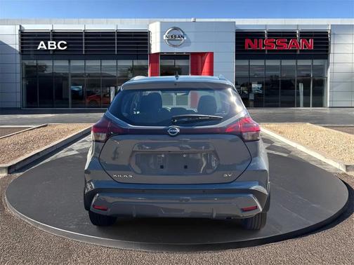 2024 Nissan Kicks SV