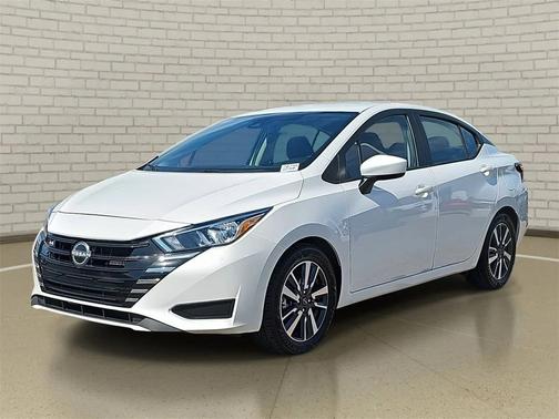 2023 Nissan Versa 1.6 SV