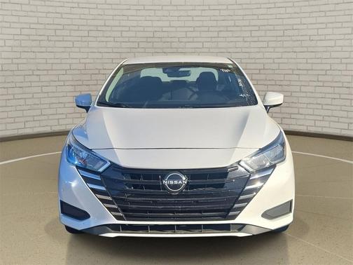 2023 Nissan Versa 1.6 SV
