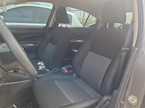 2024 Nissan Versa 1.6 S