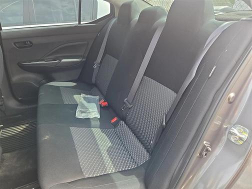 2024 Nissan Versa 1.6 S