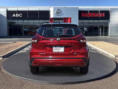 2024 Nissan Kicks SV