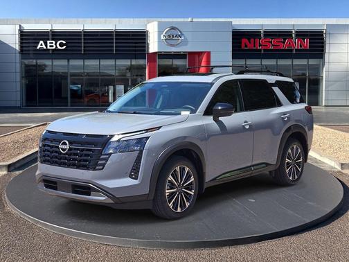 Boulder Gray Pearl 2026 Nissan Pathfinder Platinum