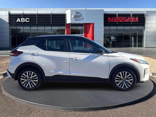 2021 Nissan Kicks SV