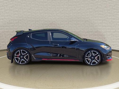 2019 Hyundai Veloster Base
