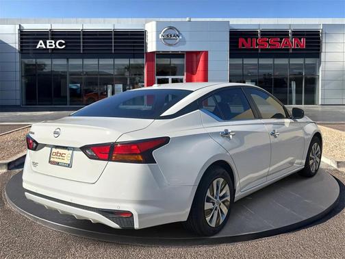 2025 Nissan Altima S FWD