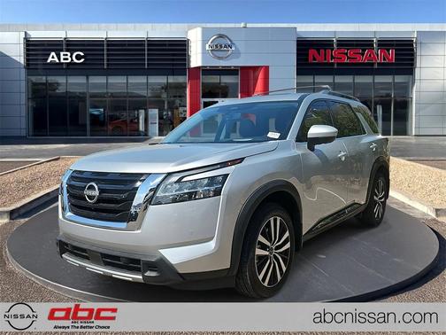 2024 Nissan Pathfinder Platinum FWD
