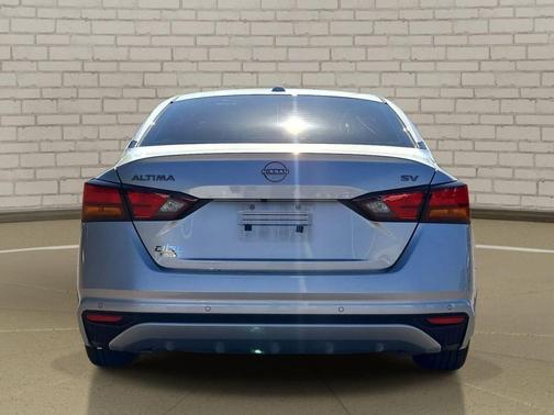 Brilliant Silver Metallic 2024 Nissan Altima 2.5 SV