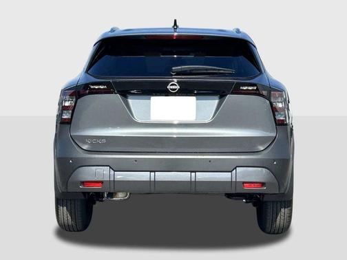 Gun Metallic 2026 Nissan Kicks SV